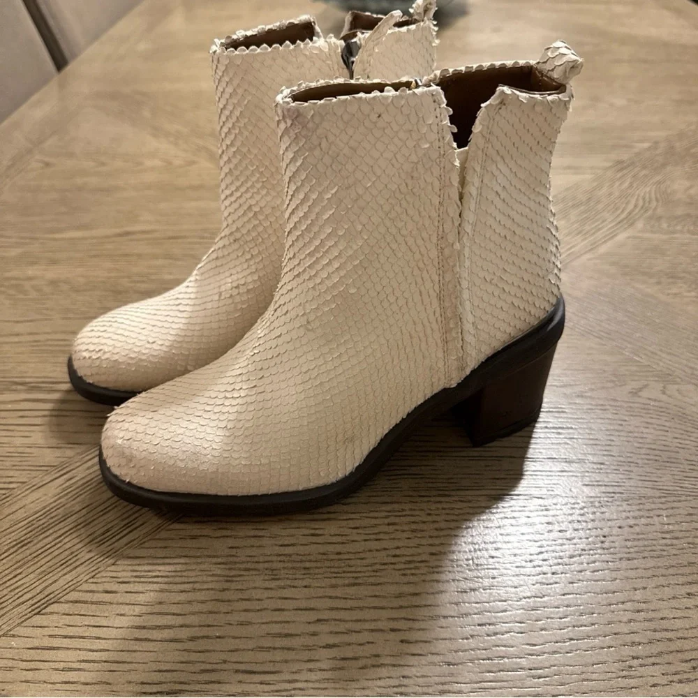 Franco Sarto franco sarto